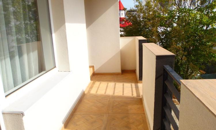 Apartament cu 2 camere in zona Marriott, la bloc nou