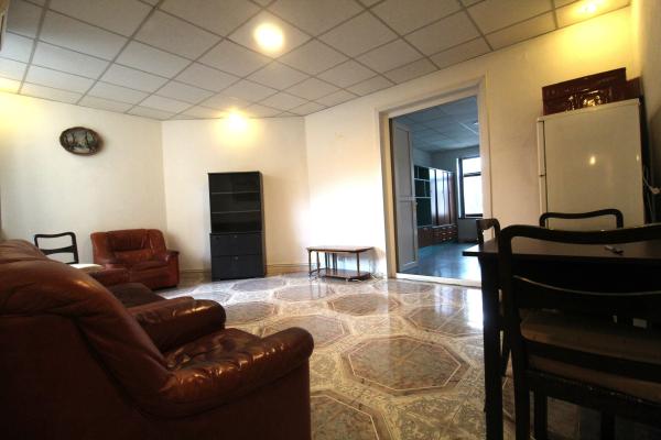 Apartament 3 camere - vila - Cotroceni - parcare in curte