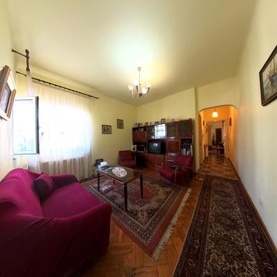 Vilă interbelică - 5 apartamente - curte privată - Strada Sirenelor