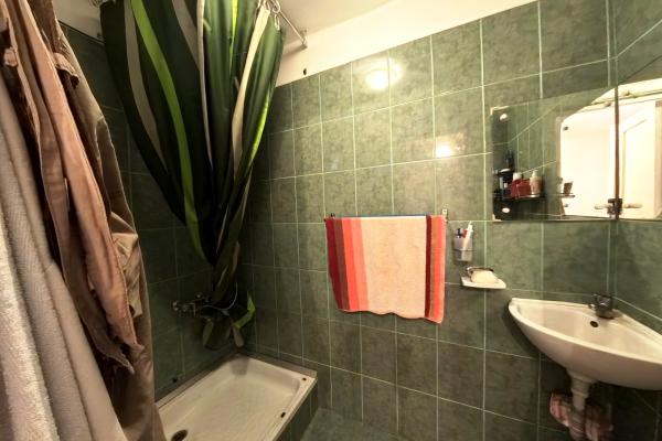 Vilă interbelică - 5 apartamente - curte privată - Strada Sirenelor