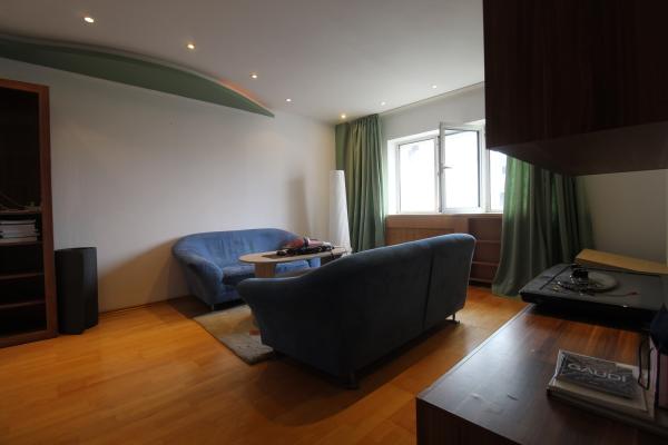 Apartament 3 camere - Prosper - recent renovat