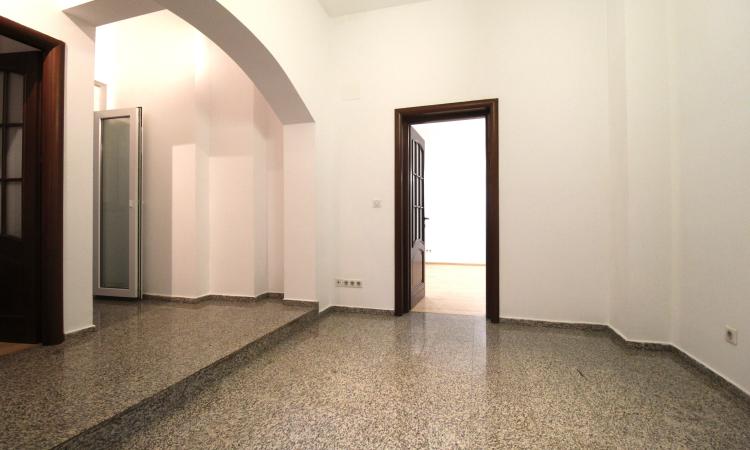 Apartament în vilă - Cotroceni - Parter înalt - Eroilor