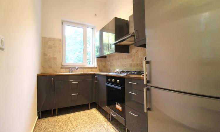 Apartament în vilă - Cotroceni - Parter înalt - Eroilor