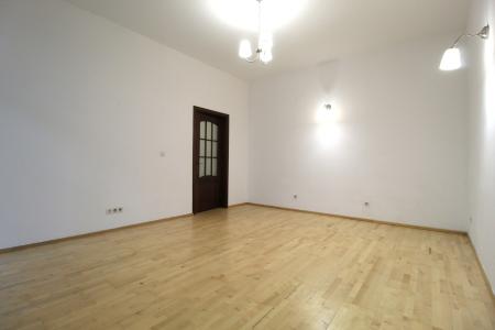 Apartament în vilă - Cotroceni - Parter înalt - Eroilor