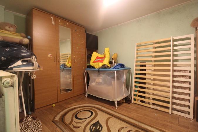 Casă bătrâneasca cu teren în Ghencea