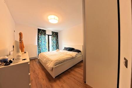 Casa - Curte - Brancuși - 3 Camere - Nemobilată