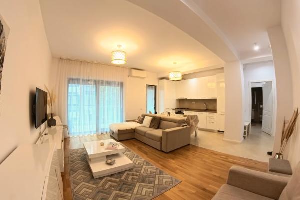 2 Camere - Bloc Nou - Uranus