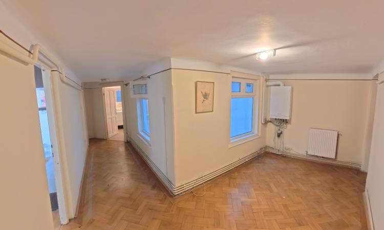 Inchiriere/Vanzare Ultracentral, Apartament Rezidential sau Societate, 3 camere + Reception