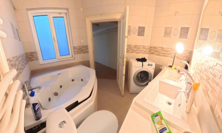 Inchiriere/Vanzare Ultracentral, Apartament Rezidential sau Societate, 3 camere + Reception