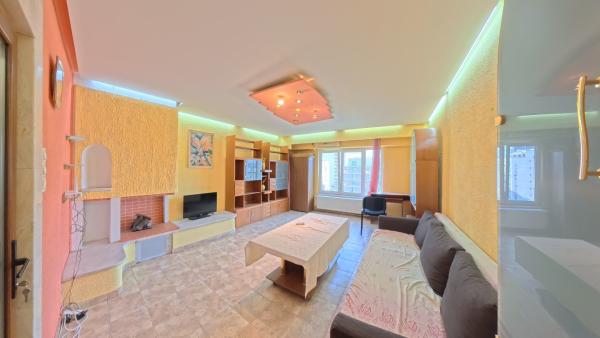 Apartament 3 camere - Sf Vineri
