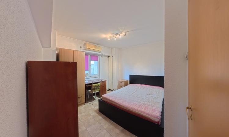 Apartament 3 camere - Sf Vineri