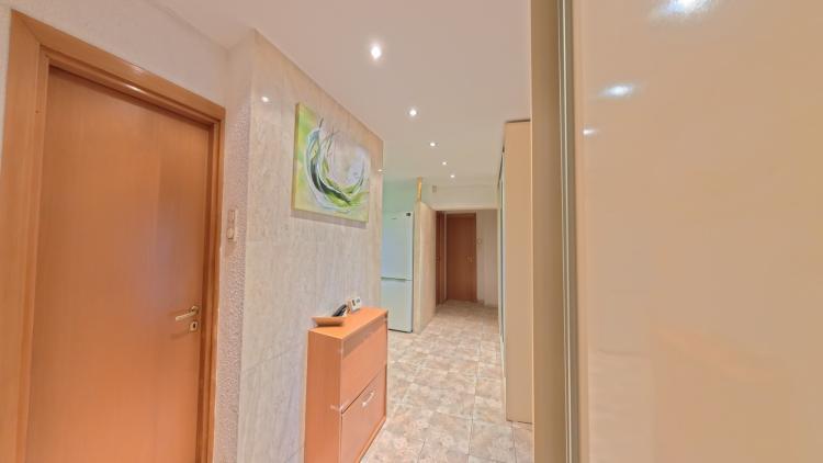 Apartament 3 camere - Sf Vineri