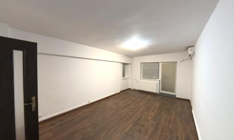 Unirii - Duplex destinat Birouri/Firme, 4 Camere, Instalatie electrica profesionala de lucru