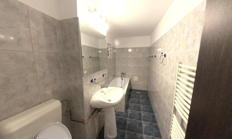 Unirii - Duplex destinat Birouri/Firme, 4 Camere, Instalatie electrica profesionala de lucru