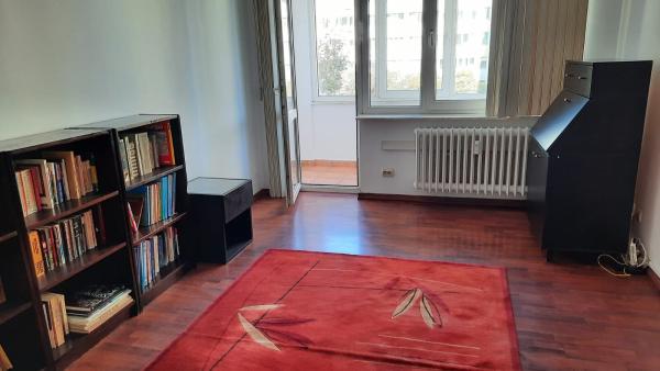 Strada Colentina, 2 camere, balcon mare