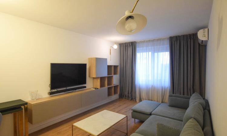 Apartament 3 camere - Piata Alba Iulia