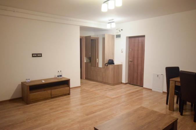 2 camere cu loc de parcare si centrala proprie - Mihai Bravu