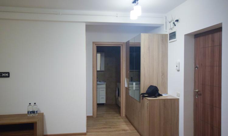 2 camere cu loc de parcare si centrala proprie - Mihai Bravu