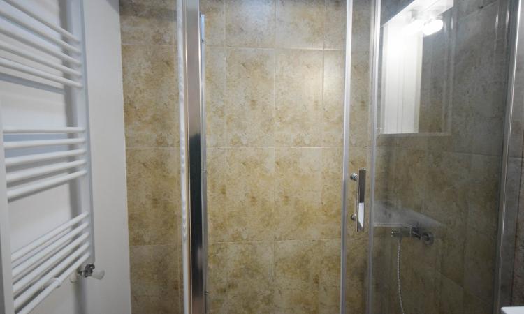 2 camere cu loc de parcare si centrala proprie - Mihai Bravu