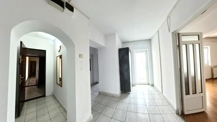 Spatiu Birouri sau Rezidential, 3 camere Unirii