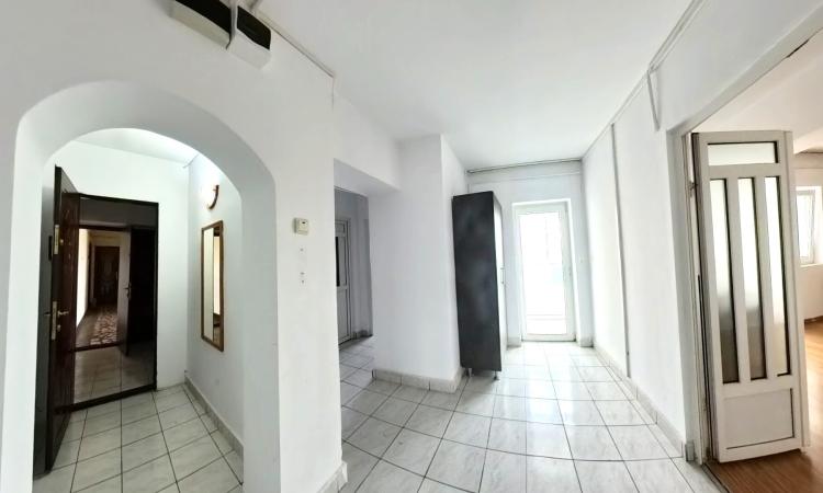 Spatiu Birouri sau Rezidential, 3 camere Unirii