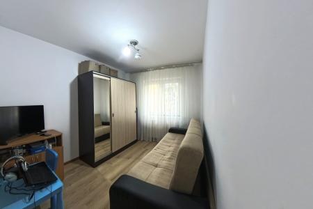 Apartament 3 camere - Piața Bobocica