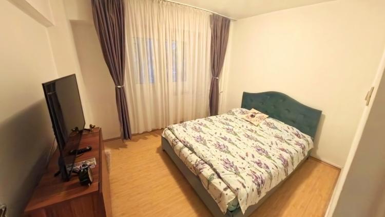 3 Camere, Birouri sau Locuinta, Camera de Comert, Disponibil si Nemobilat