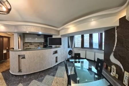 2 Camere decebal, Interior Lux, Zona Principala