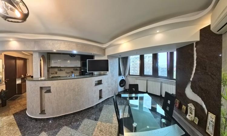 2 Camere decebal, Interior Lux, Zona Principala