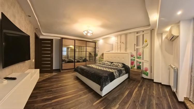 2 Camere decebal, Interior Lux, Zona Principala