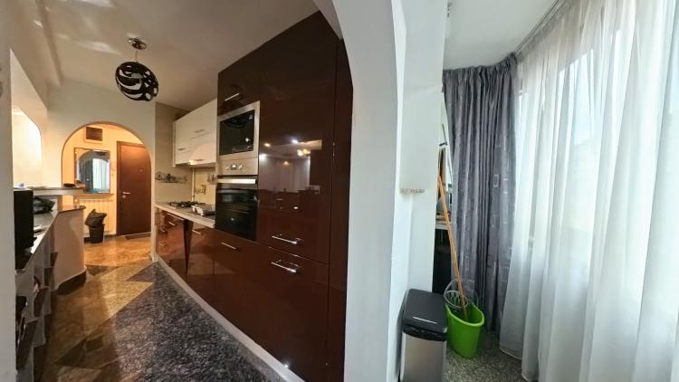 2 Camere decebal, Interior Lux, Zona Principala