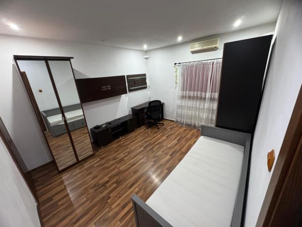 Apartament 2 camere 78 m² – Şos. Giurgiului, decomandat, balcone, centrală proprie