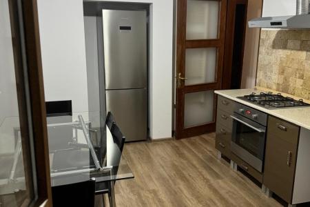 Apartament 2 camere 78 m² – Şos. Giurgiului, decomandat, balcone, centrală proprie