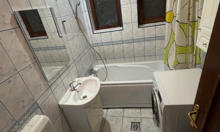 Apartament 2 camere 78 m² – Şos. Giurgiului, decomandat, balcone, centrală proprie