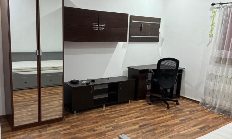 Apartament 2 camere 78 m² – Şos. Giurgiului, decomandat, balcone, centrală proprie