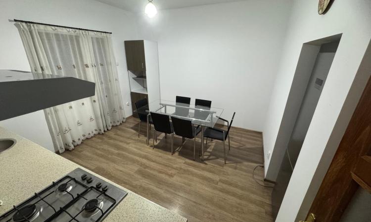 Apartament 2 camere 78 m² – Şos. Giurgiului, decomandat, balcone, centrală proprie