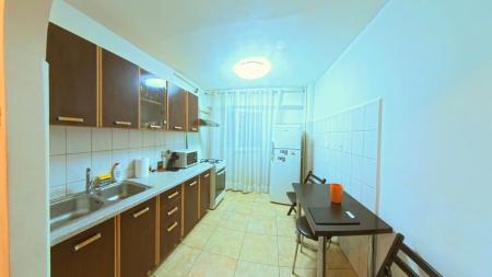 3 Camere, Birouri, Camera de Comert, Disponibil Nemobilat