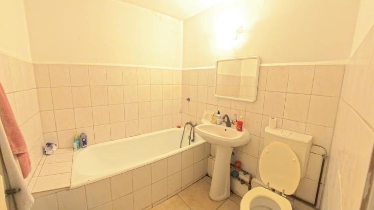 3 Camere, Birouri, Camera de Comert, Disponibil Nemobilat