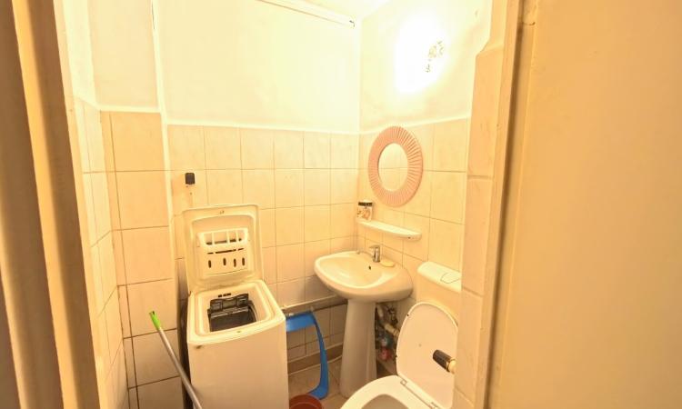 3 Camere, Birouri, Camera de Comert, Disponibil Nemobilat