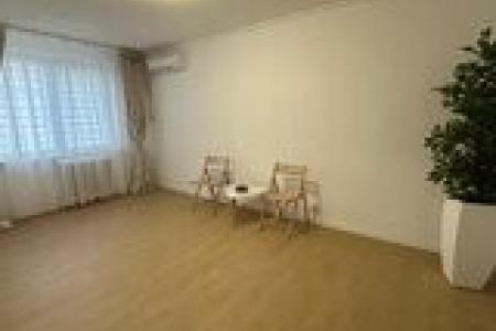 Apartament 2 camere decomandat de vânzare în Berceni / Piața Sudului, bloc reabilitat