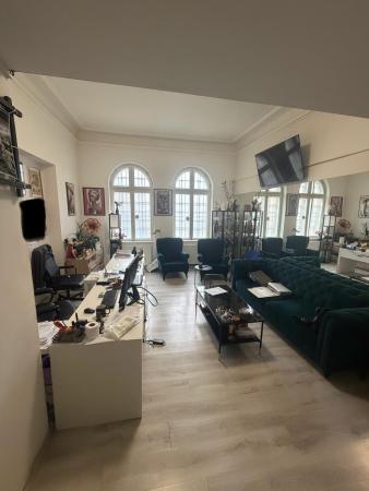 Apartament Parter in Vila, 4 Camere, Birouri si Firme, B.dul Unirii