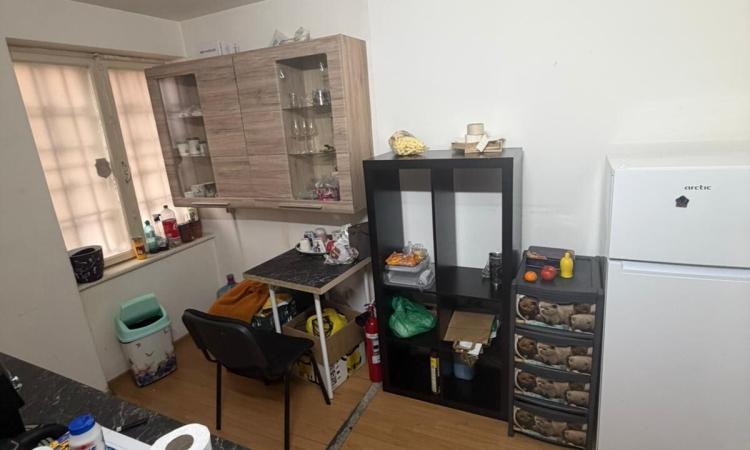 Apartament Parter in Vila, 4 Camere, Birouri si Firme, B.dul Unirii
