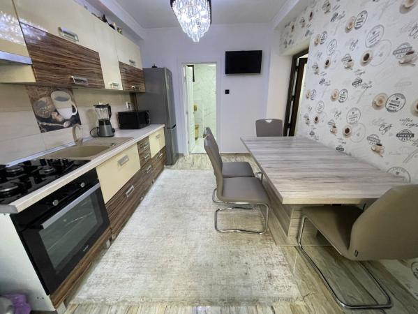 Casa Complet mobilata, ZonaTraian, Locuinta sau Birou, Curte Proprie mare