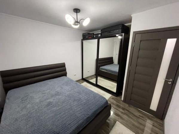Casa Complet mobilata, ZonaTraian, Locuinta sau Birou, Curte Proprie mare