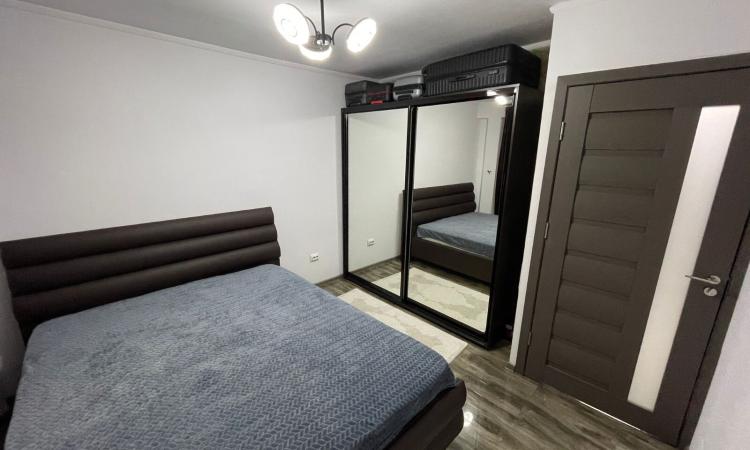 Casa Complet mobilata, ZonaTraian, Locuinta sau Birou, Curte Proprie mare