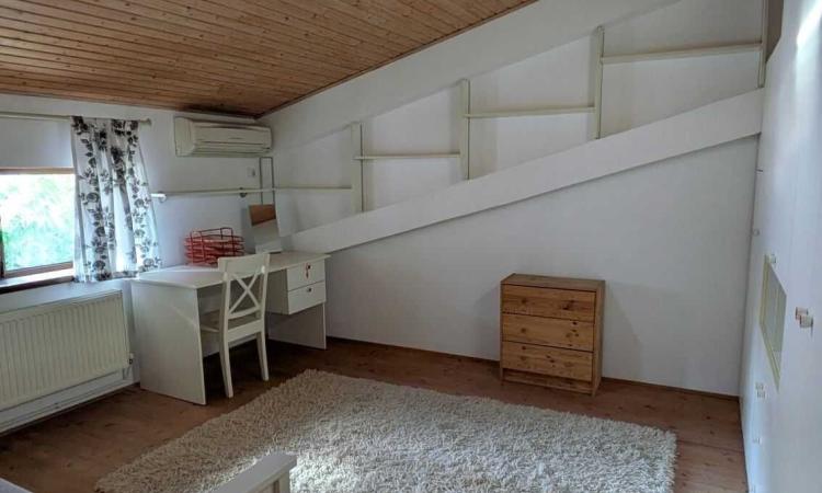 Vila curte proprie, Alba Iulia, 7 Camere, Mobilata