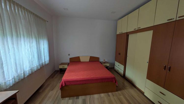 Vila curte proprie, Alba Iulia, 7 Camere, Mobilata