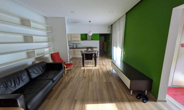 Vila curte proprie, Alba Iulia, 7 Camere, Mobilata