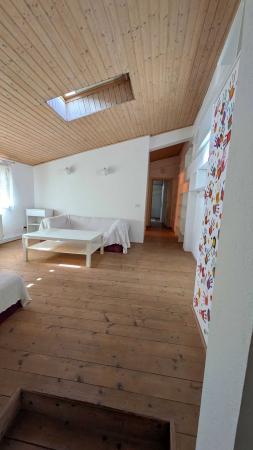 Vila curte proprie, Alba Iulia, 7 Camere, Mobilata