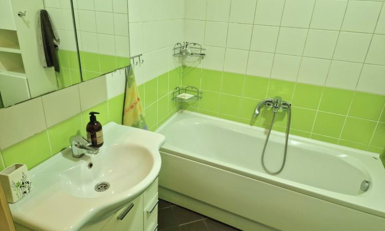 Vila curte proprie, Alba Iulia, 7 Camere, Mobilata
